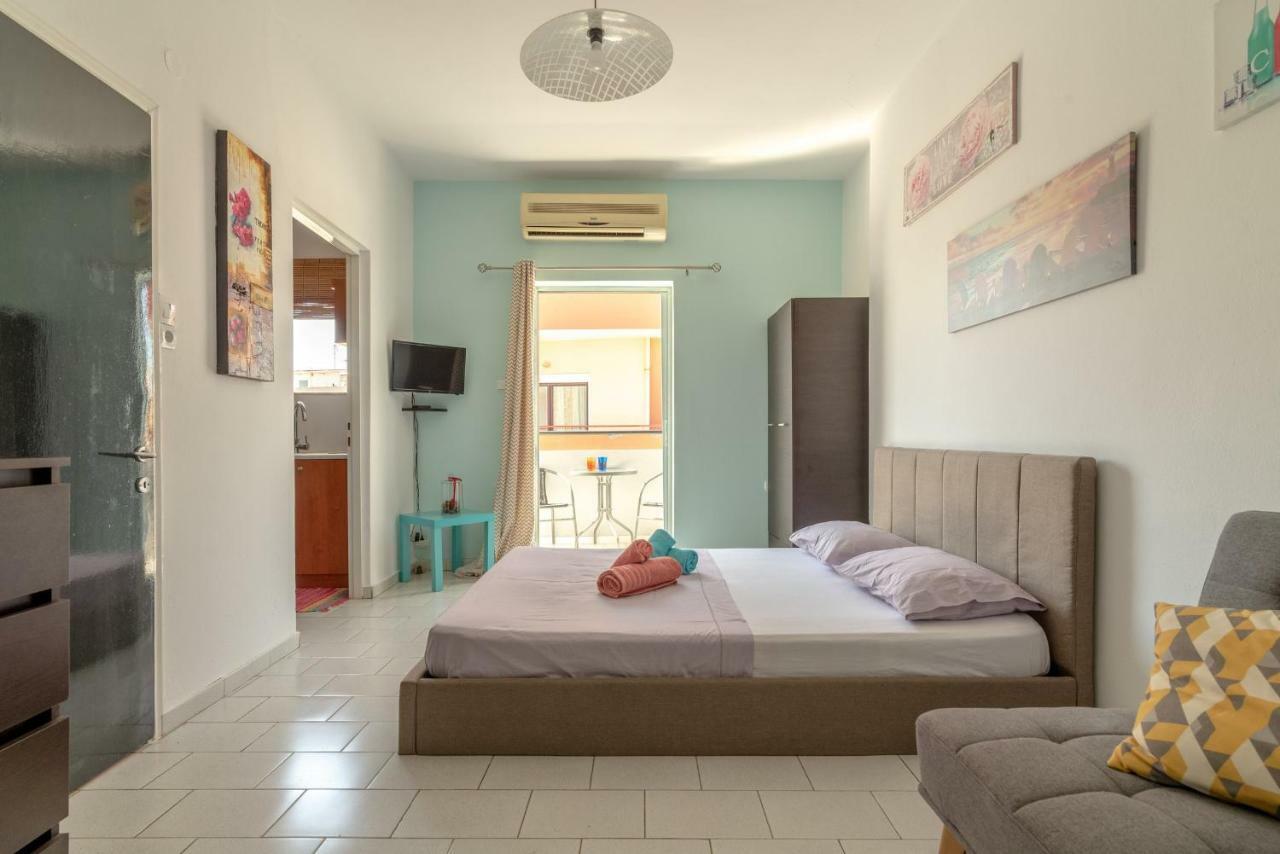 3Rd Floor Apartment Next To The Beachfront كاندية المظهر الخارجي الصورة