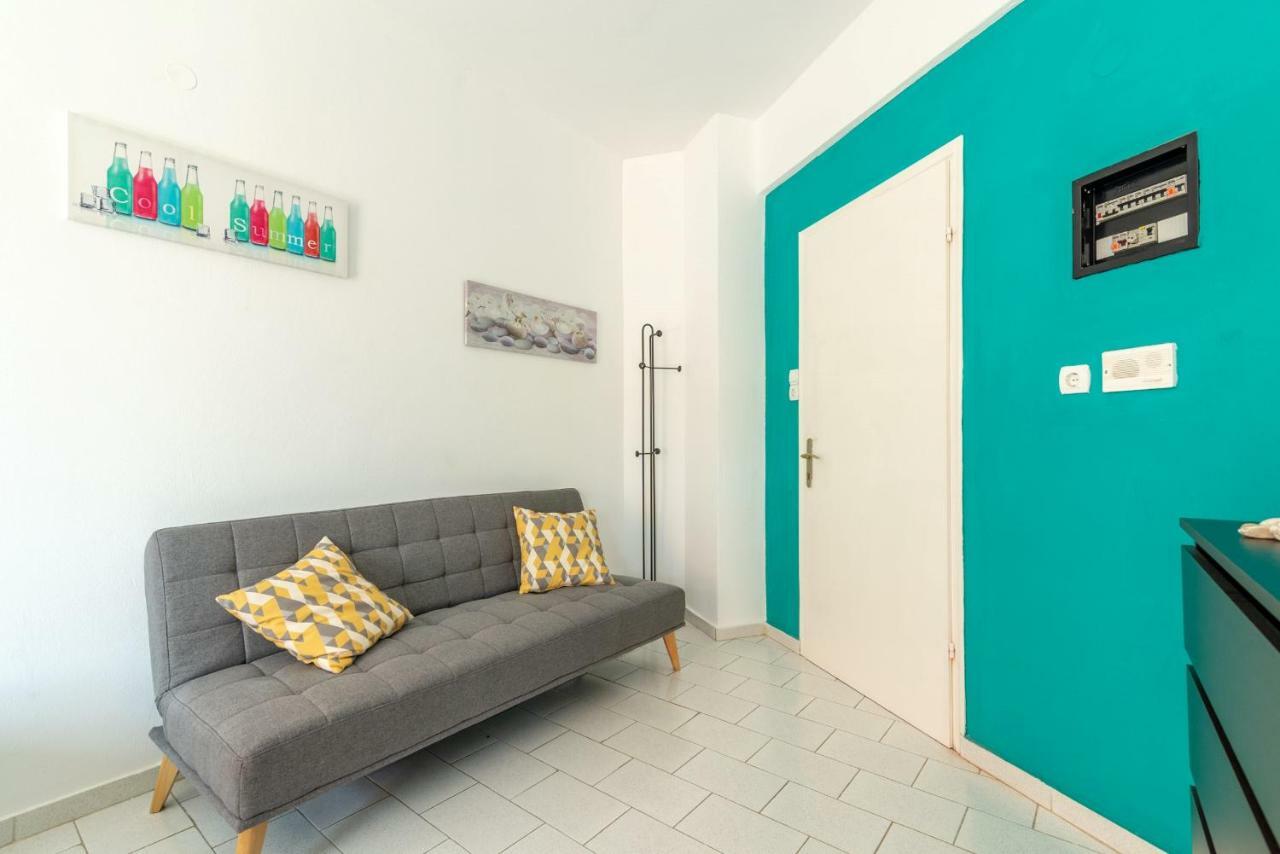 3Rd Floor Apartment Next To The Beachfront كاندية المظهر الخارجي الصورة