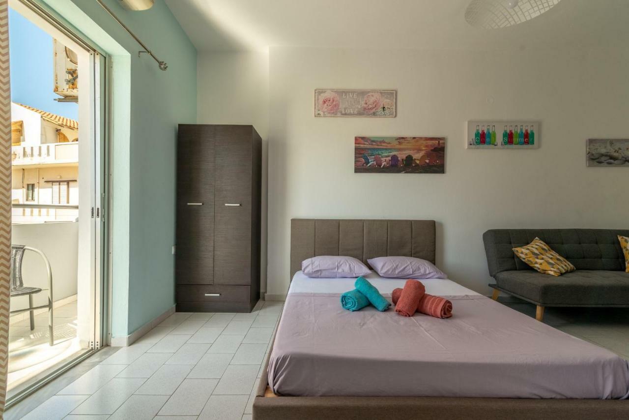 3Rd Floor Apartment Next To The Beachfront كاندية المظهر الخارجي الصورة